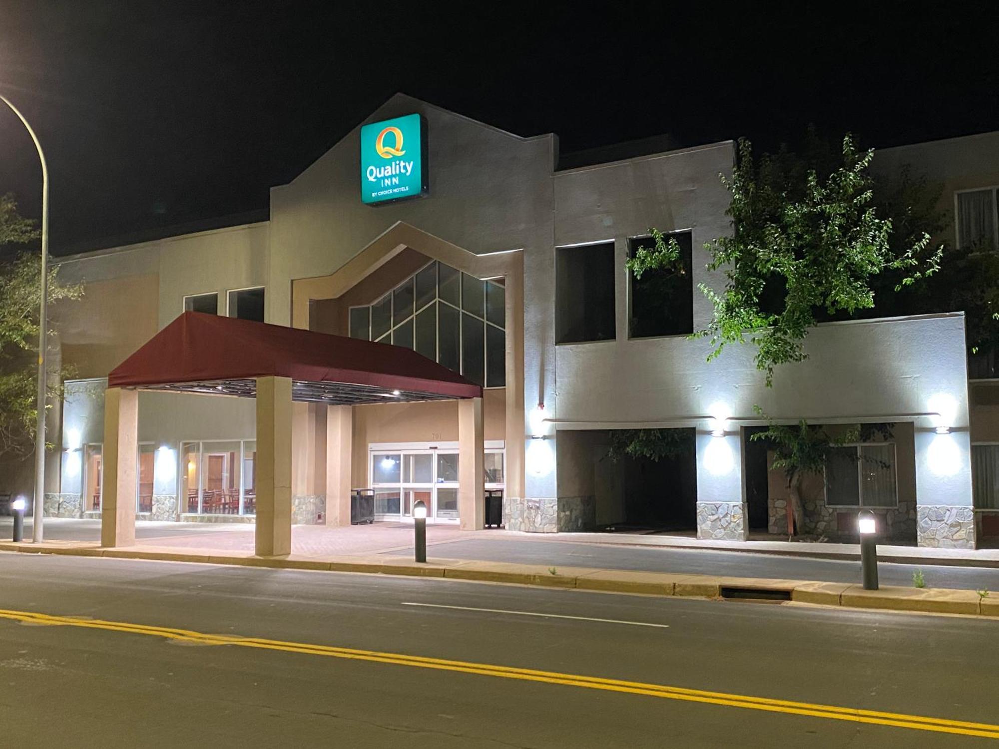 Quality Inn And Conference Center Greeley Downtown Exterior foto
